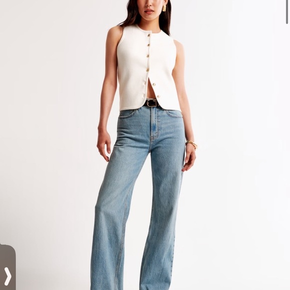 Abercrombie & Fitch Denim - Abercrombie & Fitch High Rise 90s Relaxed Jean 36/24W